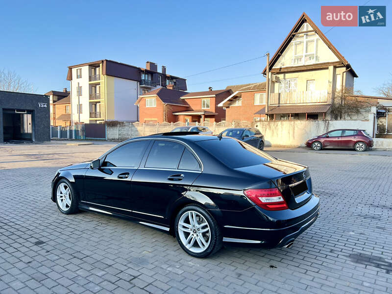 Седан Mercedes-Benz C-Class 2012 в Вінниці