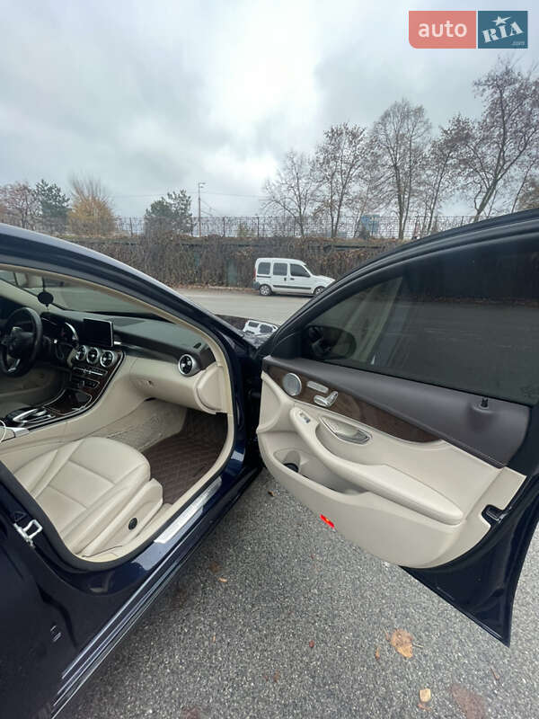 Седан Mercedes-Benz C-Class 2015 в Днепре