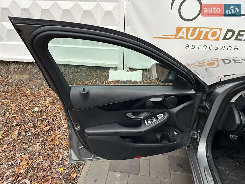 Універсал Mercedes-Benz C-Class 2015 в Києві фото 14 Універсал Mercedes-Benz C-Class 2015 в Києві