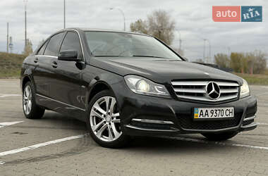 Седан Mercedes-Benz C-Class 2011 в Киеве