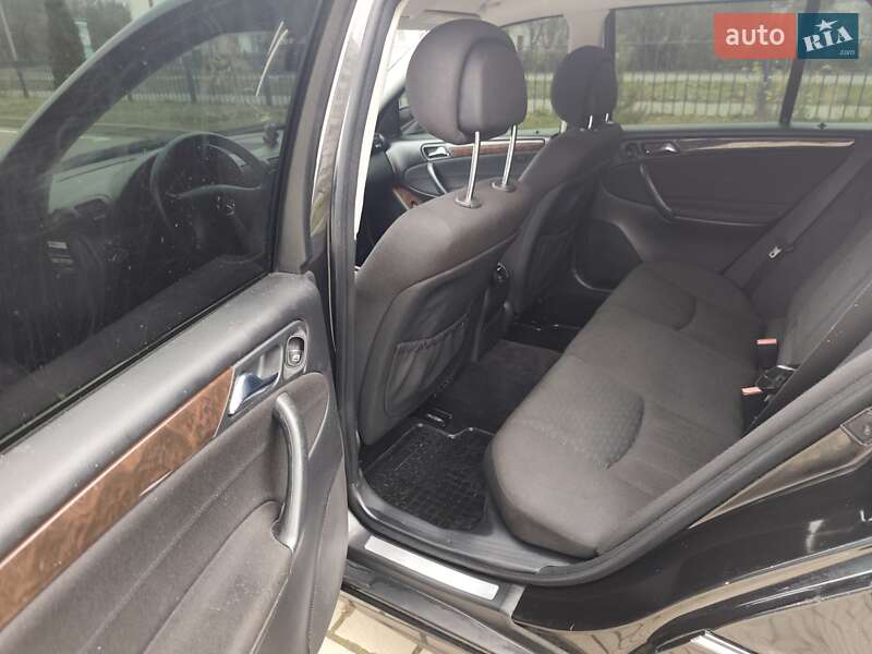 Универсал Mercedes-Benz C-Class 2005 в Староконстантинове фото 23 Универсал Mercedes-Benz C-Class 2005 в Староконстантинове