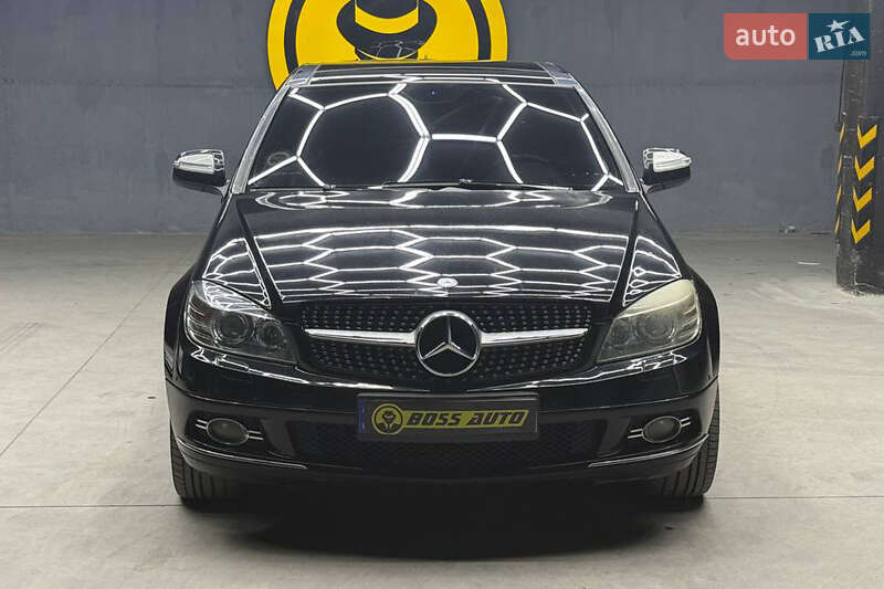 Седан Mercedes-Benz C-Class 2007 в Чернівцях