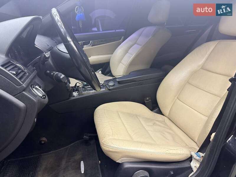 Седан Mercedes-Benz C-Class 2007 в Чернівцях