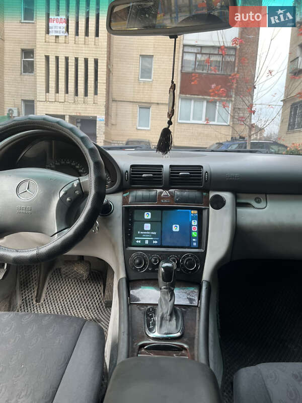 Седан Mercedes-Benz C-Class 2004 в Вінниці