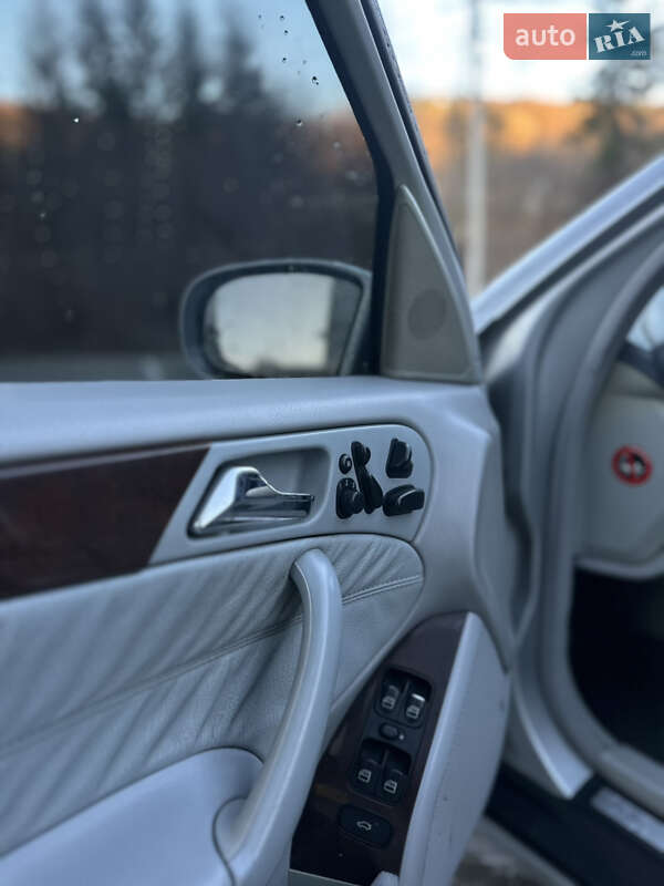 Седан Mercedes-Benz C-Class 2002 в Кременці