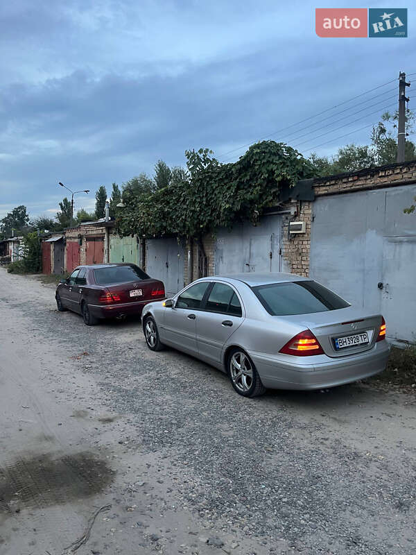 Седан Mercedes-Benz C-Class 2003 в Києві фото 8 Седан Mercedes-Benz C-Class 2003 в Києві