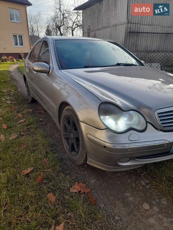 Mercedes-Benz C-Class 2003 Mercedes-Benz C-Class 2003