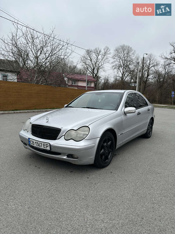 Mercedes-Benz C-Class 2002 Mercedes-Benz C-Class 2002