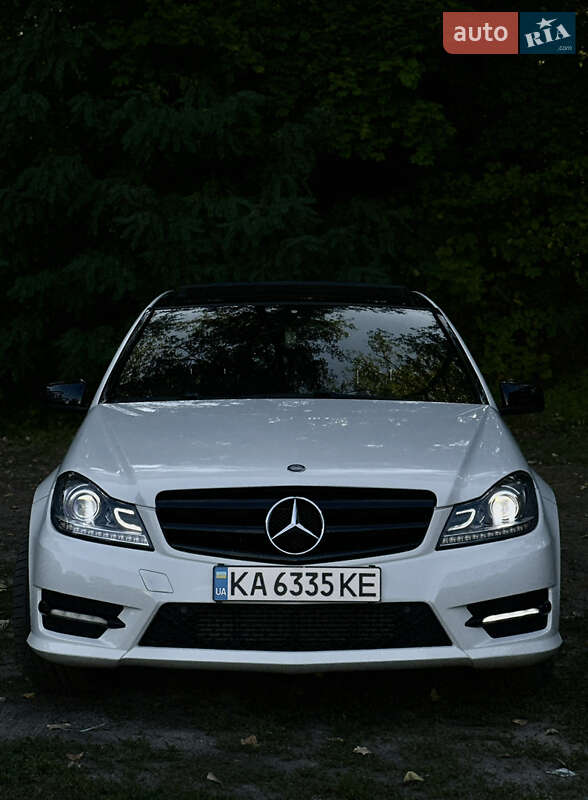 Седан Mercedes-Benz C-Class 2013 в Чернігові фото Седан Mercedes-Benz C-Class 2013 в Чернігові