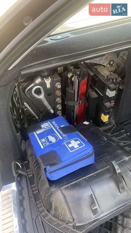 Універсал Mercedes-Benz C-Class 2004 в Києві фото 5 Універсал Mercedes-Benz C-Class 2004 в Києві