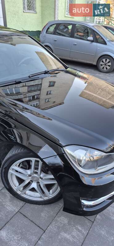 Седан Mercedes-Benz C-Class 2014 в Луцьку