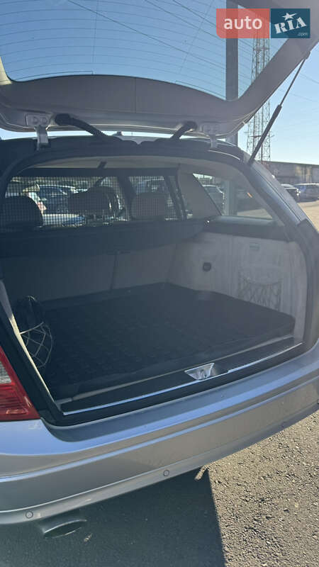 Універсал Mercedes-Benz C-Class 2011 в Одесі