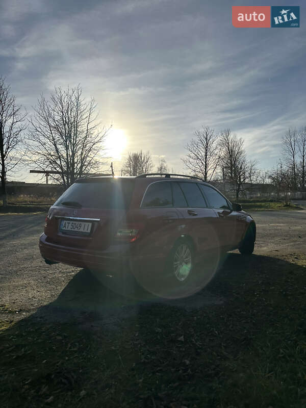 Універсал Mercedes-Benz C-Class 2012 в Надвірній