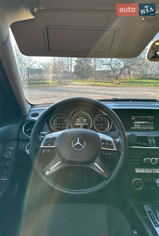 Універсал Mercedes-Benz C-Class 2012 в Надвірній