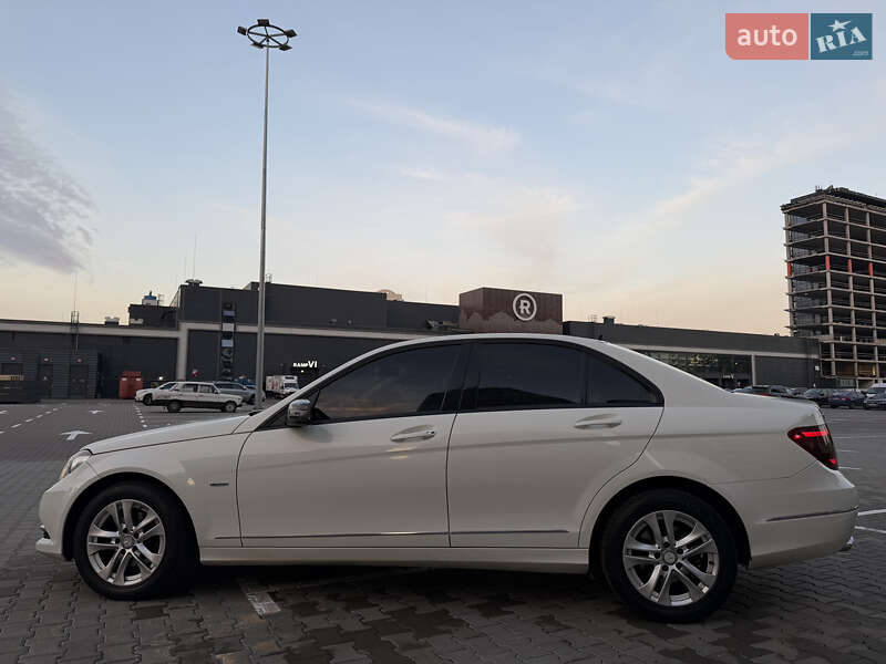 Седан Mercedes-Benz C-Class 2012 в Києві фото 5 Седан Mercedes-Benz C-Class 2012 в Києві