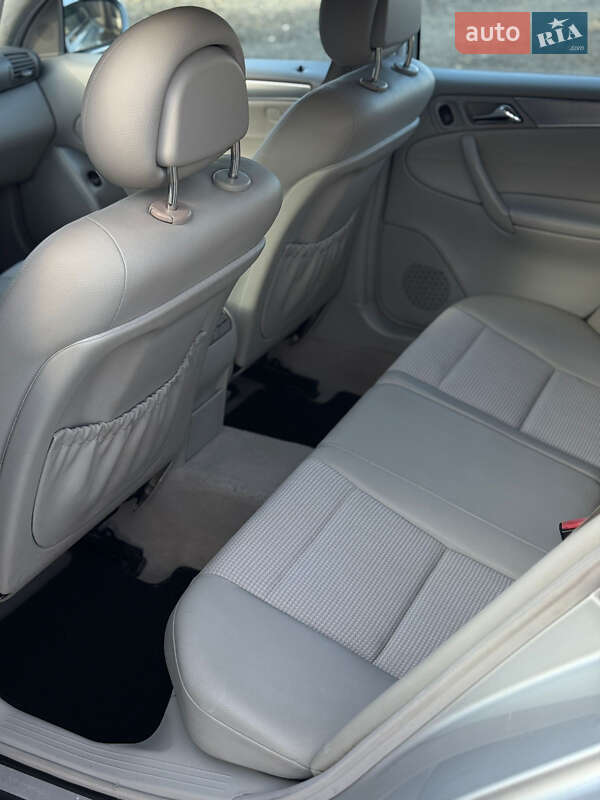 Універсал Mercedes-Benz C-Class 2005 в Луцьку фото 11 Універсал Mercedes-Benz C-Class 2005 в Луцьку