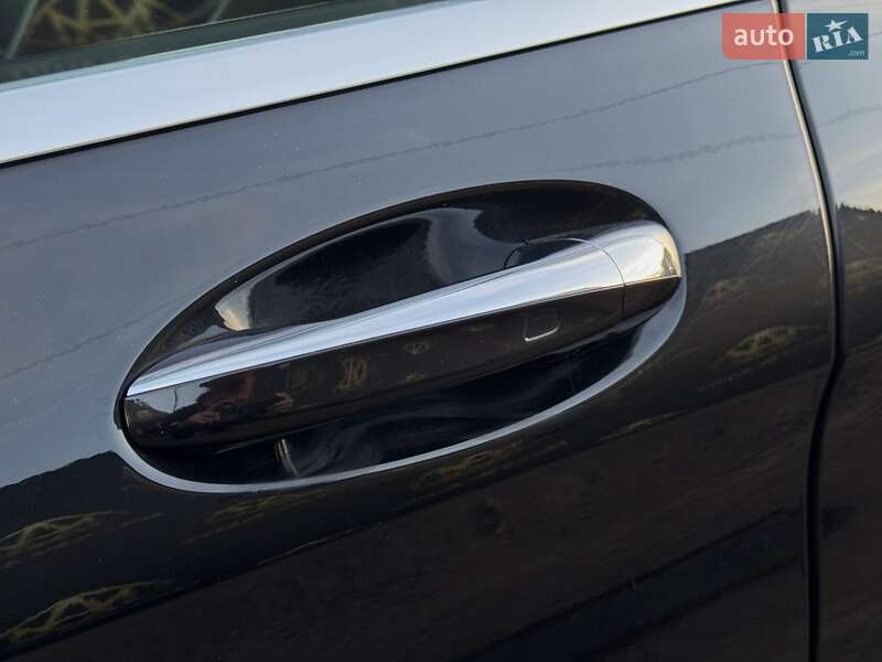 Седан Mercedes-Benz C-Class 2018 в Києві фото 9 Седан Mercedes-Benz C-Class 2018 в Києві