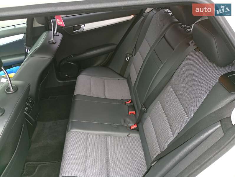 Универсал Mercedes-Benz C-Class 2009 в Коцюбинском