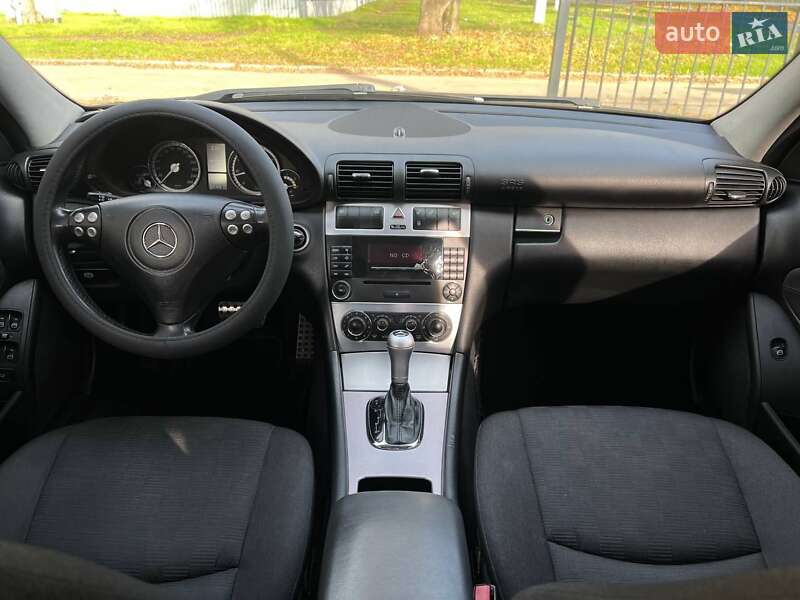 Седан Mercedes-Benz C-Class 2006 в Одессе фото 19 Седан Mercedes-Benz C-Class 2006 в Одессе