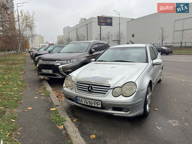 Купе Mercedes-Benz C-Class 2001 в Киеве