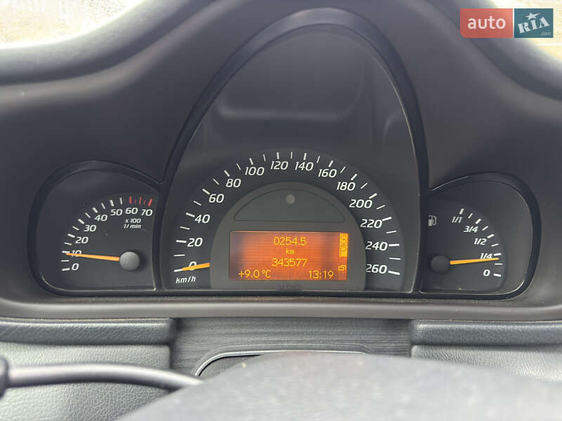 Купе Mercedes-Benz C-Class 2001 в Киеве