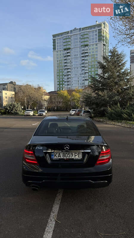 Седан Mercedes-Benz C-Class 2014 в Одесі фото 30 Седан Mercedes-Benz C-Class 2014 в Одесі