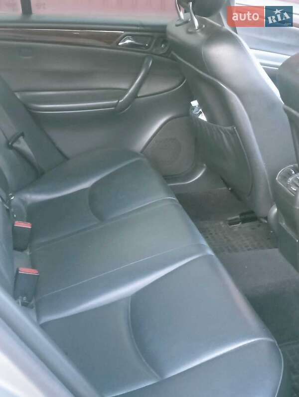 Седан Mercedes-Benz C-Class 2003 в Богуславе
