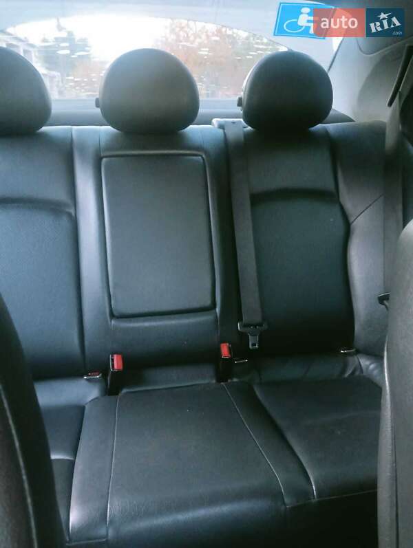 Седан Mercedes-Benz C-Class 2003 в Богуславе