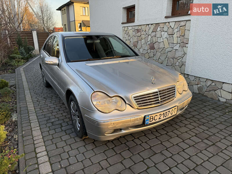 Седан Mercedes-Benz C-Class 2003 в Львові фото 4 Седан Mercedes-Benz C-Class 2003 в Львові