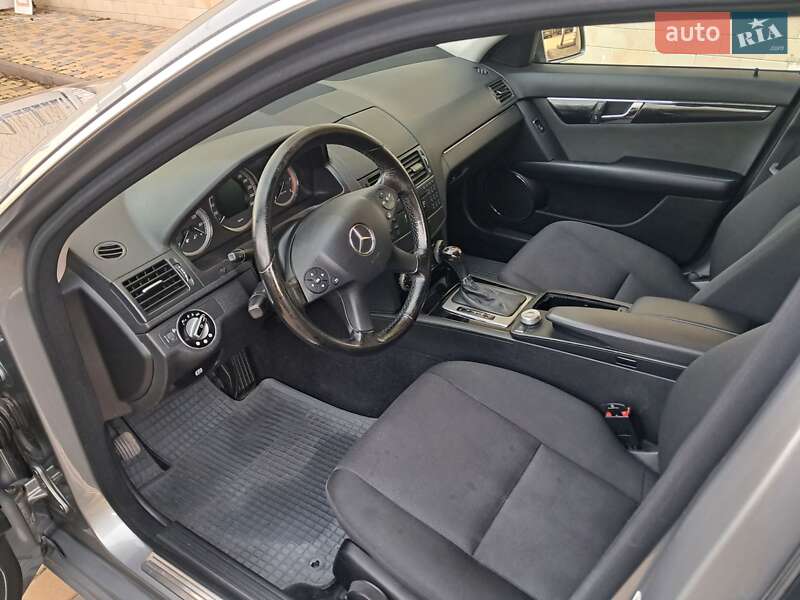 Универсал Mercedes-Benz C-Class 2008 в Могилев-Подольске