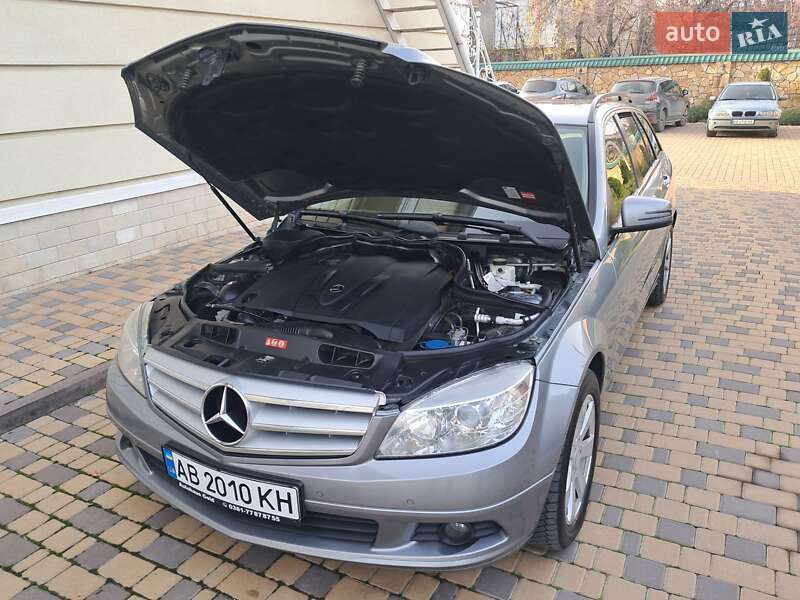 Универсал Mercedes-Benz C-Class 2008 в Могилев-Подольске