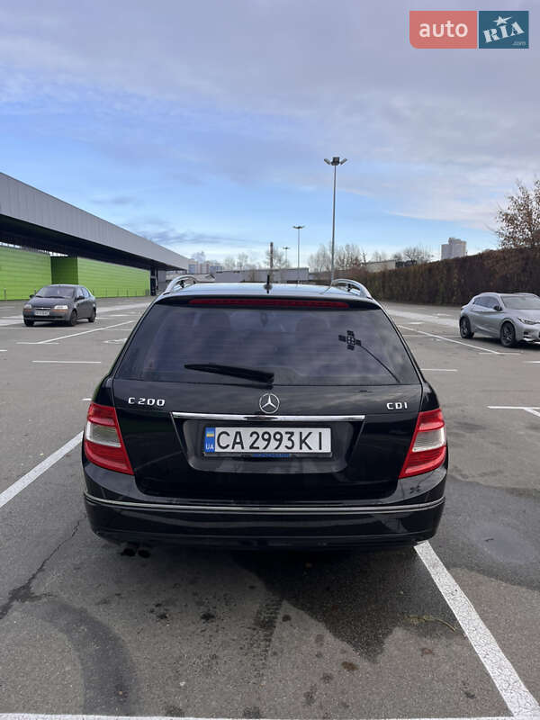 Универсал Mercedes-Benz C-Class 2011 в Киеве фото 4 Универсал Mercedes-Benz C-Class 2011 в Киеве