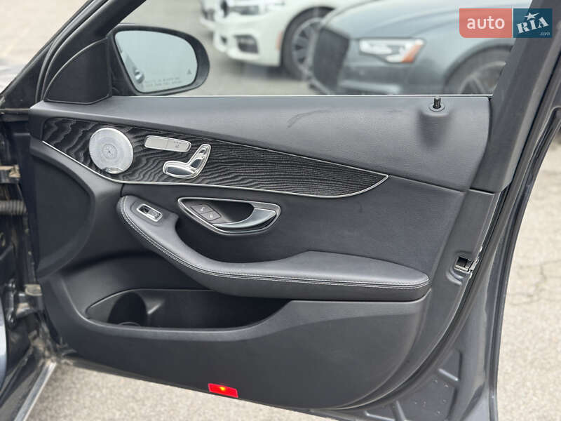 Седан Mercedes-Benz C-Class 2016 в Львові фото 16 Седан Mercedes-Benz C-Class 2016 в Львові