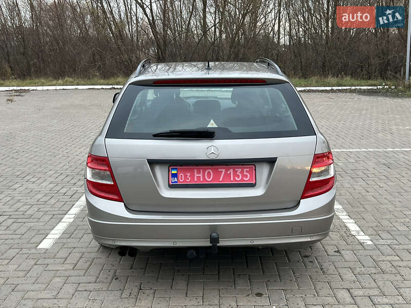 Універсал Mercedes-Benz C-Class 2008 в Луцьку