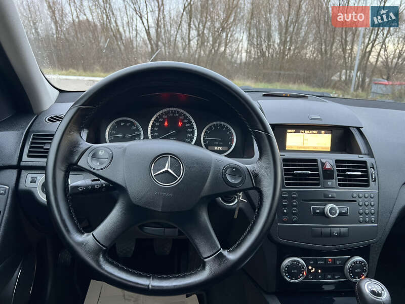Універсал Mercedes-Benz C-Class 2008 в Луцьку