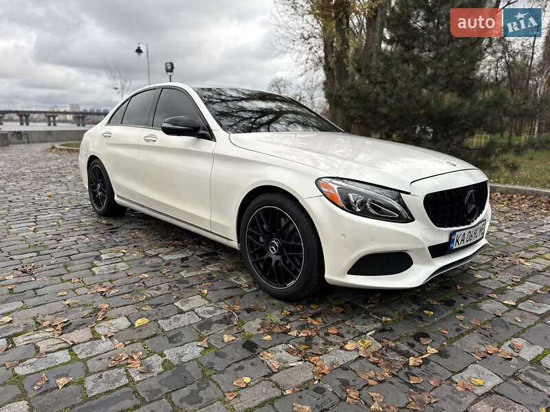 Седан Mercedes-Benz C-Class 2017 в Киеве