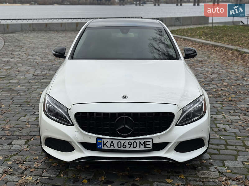 Седан Mercedes-Benz C-Class 2017 в Киеве