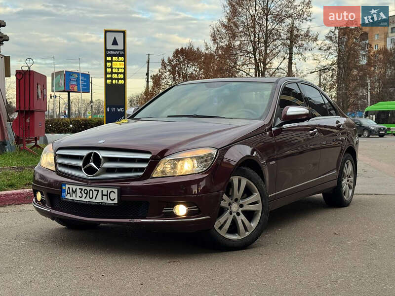 Седан Mercedes-Benz C-Class 2008 в Житомирі