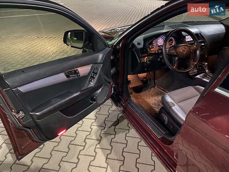 Седан Mercedes-Benz C-Class 2008 в Житомирі