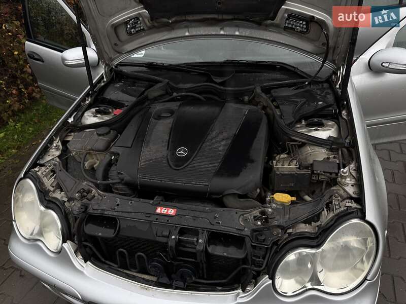 Седан Mercedes-Benz C-Class 2004 в Івано-Франківську фото 19 Седан Mercedes-Benz C-Class 2004 в Івано-Франківську