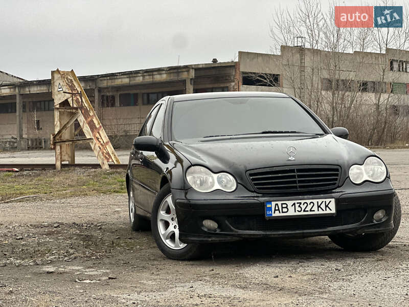 Седан Mercedes-Benz C-Class 2004 в Вінниці фото Седан Mercedes-Benz C-Class 2004 в Вінниці
