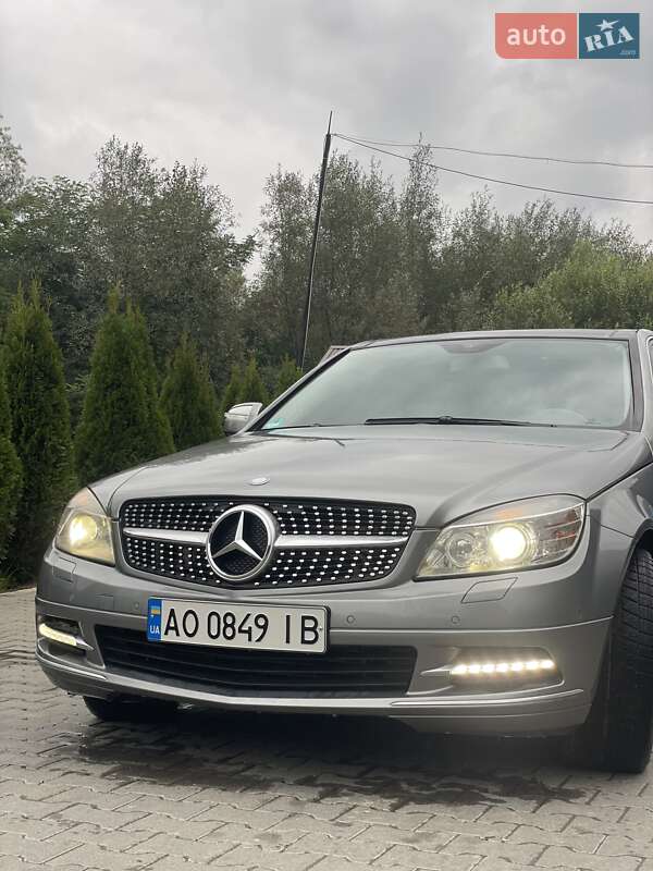 Седан Mercedes-Benz C-Class 2007 в Тячеве