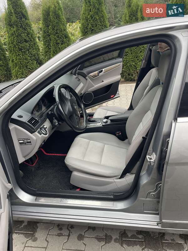 Седан Mercedes-Benz C-Class 2007 в Тячеве