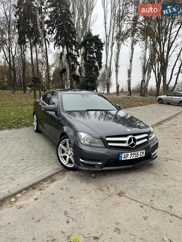 Купе Mercedes-Benz C-Class 2012 в Запоріжжі