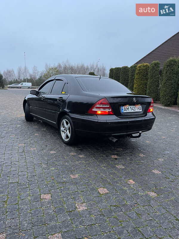 Седан Mercedes-Benz C-Class 2003 в Житомирі фото 8 Седан Mercedes-Benz C-Class 2003 в Житомирі