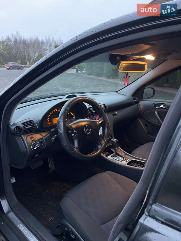 Седан Mercedes-Benz C-Class 2003 в Житомирі фото 21 Седан Mercedes-Benz C-Class 2003 в Житомирі