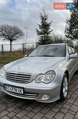 Седан Mercedes-Benz C-Class 2004 в Надворной