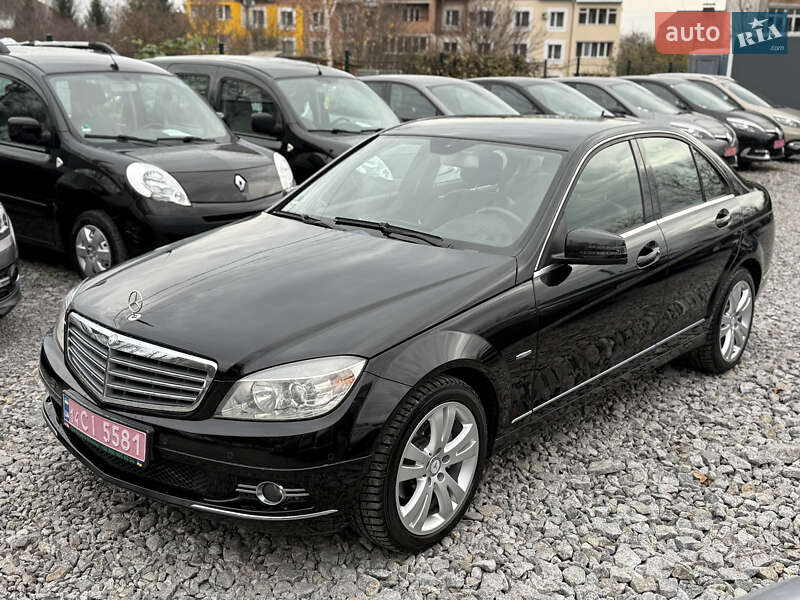 Седан Mercedes-Benz C-Class 2010 в Вінниці