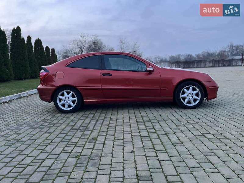 Купе Mercedes-Benz C-Class 2003 в Килии