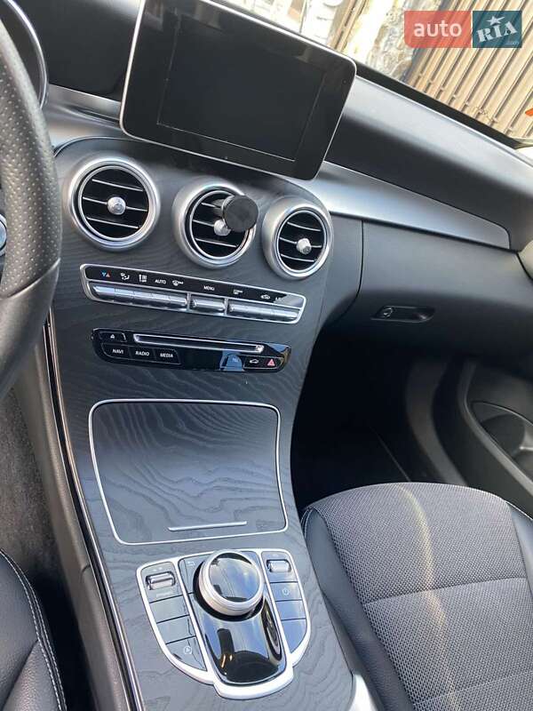 Седан Mercedes-Benz C-Class 2017 в Виннице фото 26 Седан Mercedes-Benz C-Class 2017 в Виннице